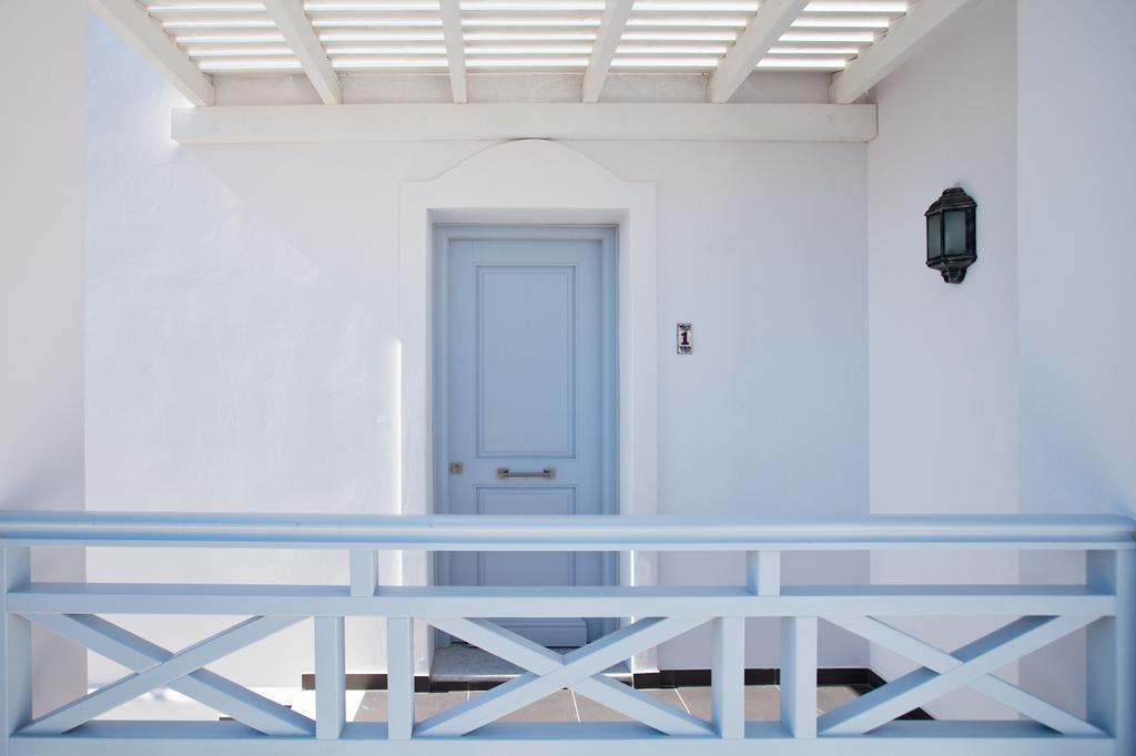 Miland Suites Adamantas  Exterior photo