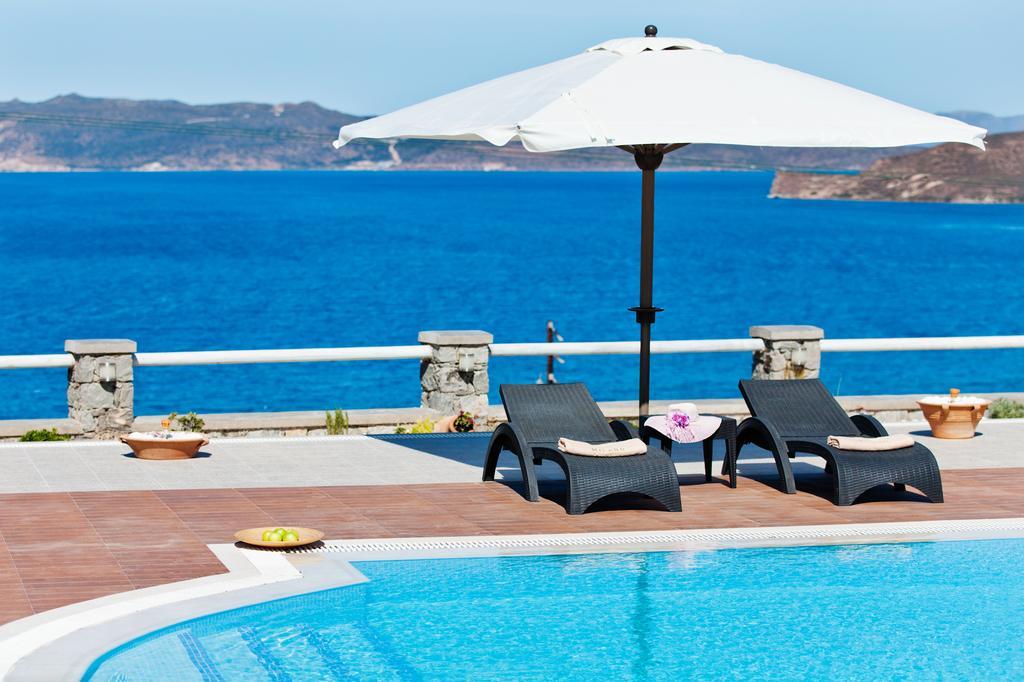 Miland Suites Adamantas  Exterior photo